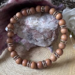 Sandelholzarmband mit Schmuckperlen